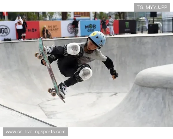 成都滑板队引领潮流最新滑板配合TOP10精彩呈现